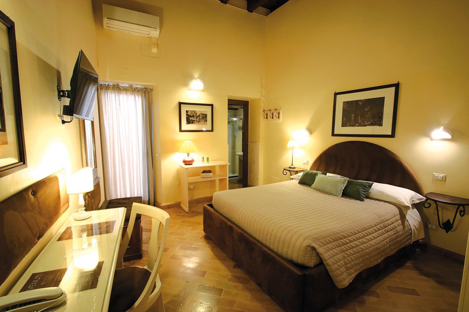 Al Catillo Tivoli Room photo